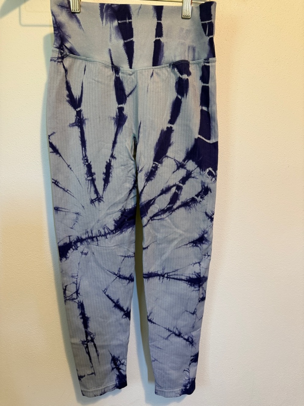 PINK Victoria's Secret Navy and Light Blue Tie-Dye High-Waist Leggings